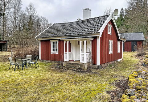Kråktorpet: Façade, Toit, Énergie Solaire, Ombre, Énergie Solaire, Cabanon, Siding