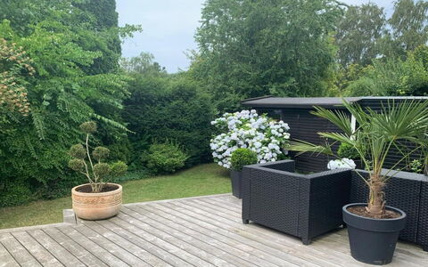 Har - 685M from the Sea: Pot De Fleur, Arbuste, Jardin, Plate-Forme, Plante D'Appartement, Ombre, Dur, Mobilier De Jardin, Arrière-Cour