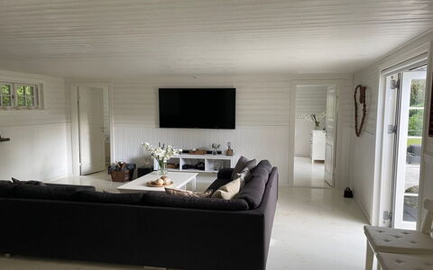 Har - 685M from the Sea: Bois, Sol, Design Intérieur, Canapé, Sol, Salon, Meubles, Plafond