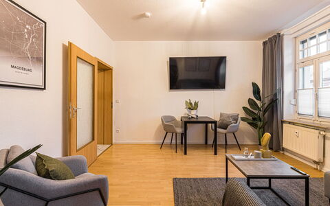 Scandinavian Business Apartment: Design Intérieur, Meubles, Sol, Sol, Pièce, Salon, Canapé, Parquet, Plafond, Appartement