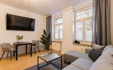 Scandinavian Business Apartment: Design Intérieur, Meubles, Sol, Bois, Sol, Canapé, Pièce, Salon, Appartement, Parquet