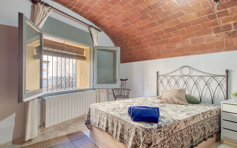 Ca L'Andreu: Meubles, Design Intérieur, Chambre, Plafond, Lit, Sol, Sol, Pièce, Drap De Lit, Literie