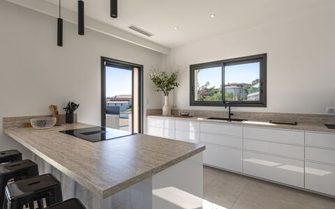 Casa Minà: Comptoir, Cuisine, Bois, Sol, Design Intérieur, Cabinetry, Meubles, Sol, Plafond, Domicile