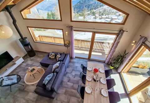 Alpina: Bois, Design Intérieur, Domicile, Plafond, Meubles, Salon, Pièce, Chaise, Canapé, Table Cuisine Et Salle A Manger