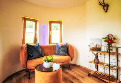 Boutique Tiny House: Bois, Design Intérieur, Tache De Bois, Dur, Vernis, Parquet, Salon