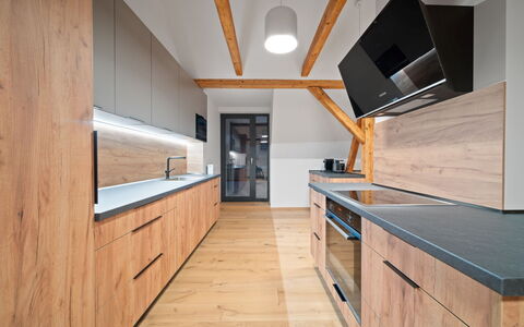 Na Kovárně: Sol, Bois, Design Intérieur, Sol, Parquet, Plafond, Comptoir, Cuisine, Meubles, Domicile