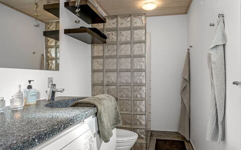 Ayen - 1.2Km from the Sea: Meubles, Bois, Design Intérieur, Sol, Sol, Chaise, Pièce, Plafond, Salon, Appartement