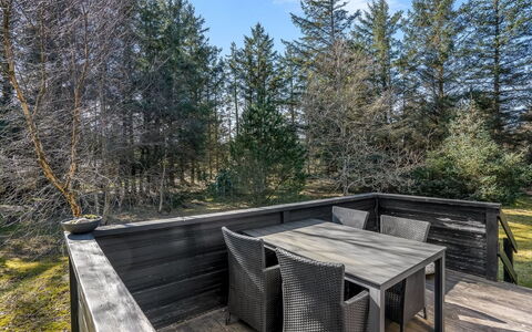 Ayen - 1.2Km from the Sea: Meubles, Bois, Design Intérieur, Sol, Sol, Chaise, Pièce, Plafond, Salon, Appartement