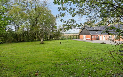 Sigbritt - 3.7Km from the Sea: Herbe, Arbre, Plaine, Prairie, Lot Terre, Domicile, Pelouse, Jardin, Zone Rurale