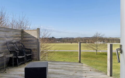 Strandulf - 1Km from the Sea: Meubles, Bois, Design Intérieur, Sol, Sol, Chaise, Pièce, Plafond, Salon, Appartement