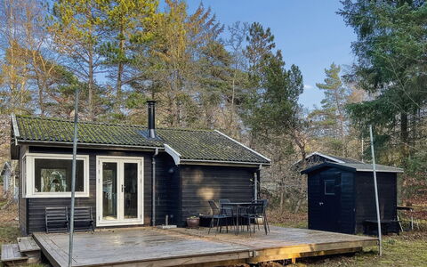 Ermelina - 150M from the Sea: Bois, Maison, Chalet, Domicile, Zone Rurale, Batiments Jardin, Cabanon, Cabane En Rondins, Cabane, Siding