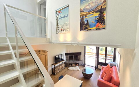 Casa la Schmetta 54: Design Intérieur, Bois, Sol, Plafond, Sol, Éclairage, Pièce, Meubles, Canapé, Salon