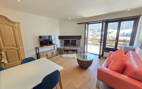 Casa la Schmetta 54: Meubles, Design Intérieur, Sol, Bois, Sol, Plafond, Pièce, Chaise, Table, Salon