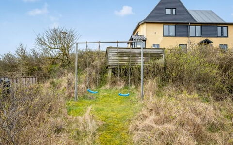 Gunhilda - 300M from the Sea: Maison, Toit, Domicile, Chalet, Cabanon, Batiments Jardin, Siding, Cour, Cabane En Rondins, Cabane