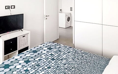 Mb Guest House: Meubles, Design Intérieur, Sol, Sol, Chambre, Lit, Textile, Pièce, Éclairage, Plafond