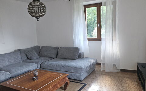 The Heritage Home: Meubles, Design Intérieur, Canapé, Sol, Sol, Bois, Salon, Pièce, Appartement, Domicile