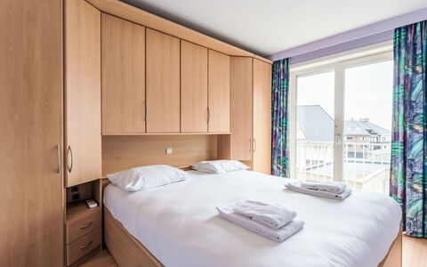 Mitsou with Seaview and Parking: Design Intérieur, Meubles, Bois, Sol, Sol, Plafond, Appartement, Pièce, Chambre, Lit