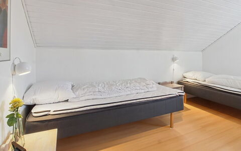 Amlethus - 2.3Km from the Sea: Sol, Sol, Bois, Design Intérieur, Plafond, Chambre, Parquet, Lit, Cadre De Lit, Pièce