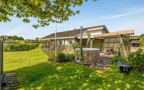Dimo - 75M to the Fjord: Bois, Chalet, Maison, Domicile, Porte, Dur, Batiments Jardin, Tache De Bois, Cabane En Rondins, Planche
