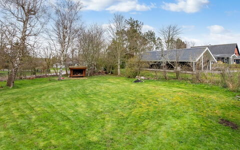 Menke - 300M from the Sea: Herbe, Arbre, Arbuste, Jardin, Prairie, Lot Terre, Plaine, Pelouse, Couverture De Sol