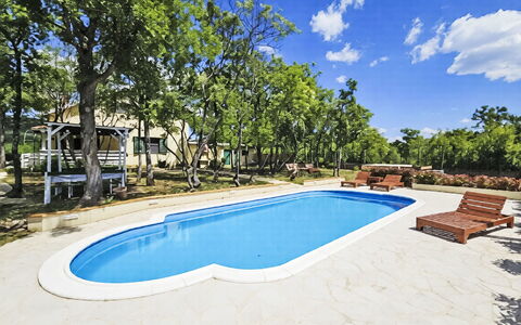 Country Pleasures Cottage: Composite, Ombre, Piscine, Loisir, Biens, Aménagement Paysager, Conception, Recours, Hacienda, Dalle