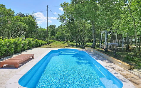 Country Pleasures Cottage: Bleu, Piscine, Composite, Loisir, Jardin, Recours, Ombre, Aménagement Paysager, Arrière-Cour, Eco Hôtel