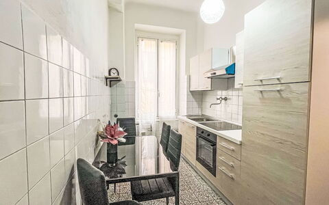 Casa Js: Appartement, Recours, Chaise, Ombre, Balcon, Table Cuisine Et Salle A Manger, Restaurant, Eco Hôtel, Hôtel
