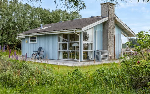 Gebko - 750M from the Sea: Chalet, Maison, Domicile, Porte, Porche, Siding, Biens, Ferme, Batiments Jardin, Cour