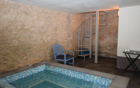 Villa Fontanazza: Meubles, Sol, Sol, Design Intérieur, Pièce, Chambre, Confort, Lit, Tache De Bois, Tuile