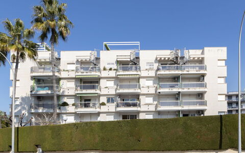 Cambrils Park B: Jour, Appartement, Zone Résidentielle, Design Urbain, Balcon, Condominium, Usage Mixte