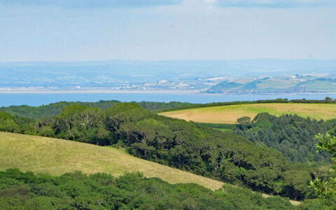 Barley Cottage: Meubles, Bois, Chaise, Sol, Mer, Balcon, Clôture, Plate-Forme, Dur, Tache De Bois