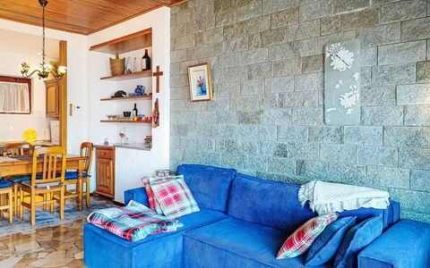 Uliana: Meubles, Bois, Chaise, Sol, Mer, Balcon, Clôture, Plate-Forme, Dur, Tache De Bois
