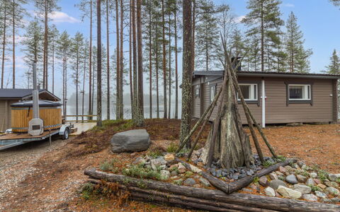 Lystikämän Helmi: Bois, Chalet, Cabane En Rondins, Mélèze, Des Bois, Cabanon, Batiments Jardin, Cabane