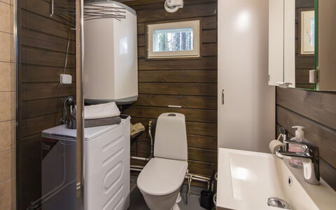 Lystikämän Helmi: Sol, Bois, Siège De Toilette, Luminaire Plomberie, Toilette, Sol, Design Intérieur, Plomberie, Salle De Bains, Évier