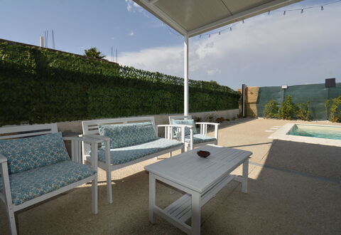 Villa Cosentini: Meubles, Mobilier De Jardin, Chaise, Table, Sol, Sol, Piscine, Tableau De Plein Air, Composite, Ombre