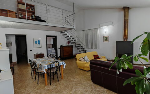 Villa del Monte: Design Intérieur, Meubles, Sol, Sol, Pièce, Plafond, Appartement, Domicile, Salon, Chaise