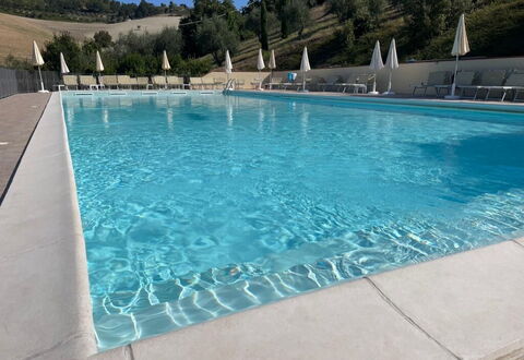 Serafini Holiday Home: Piscine, Mobilier De Jardin, Composite, Recours, Balancelle, Thermes, Chaise, Ville Resort, Eco Hôtel, Hôtel
