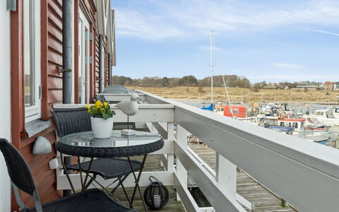 Ljubinka - 5M from the Sea: Dur, Balcon, Bateau, Planche, Plate-Forme, Marina, Mobilier De Jardin, Port