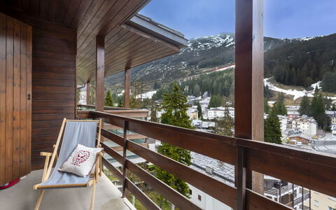 La Marmotta: Bois, Balcon, Dur, Tache De Bois, Mélèze, Planche, Lumber, Porche