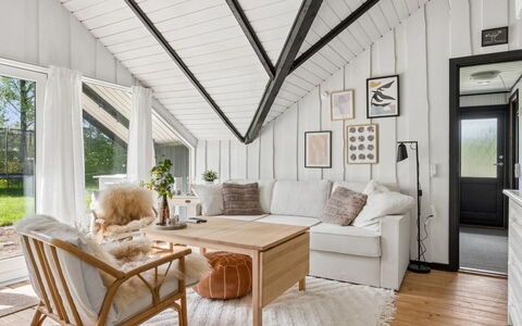 Petkana - 4Km from the Sea: Design Intérieur, Bois, Meubles, Plafond, Sol, Sol, Parquet, Éclairage, Domicile, Salon