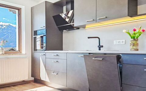 Panoramablick Tauern: Cuisine, Appareil De Cuisine, Comptoir, Meubles, Design Intérieur, Sol, Cabinetry, Bois, Électroménager, Principaux Appliance