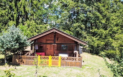 Luna: Toit, Maison, Domicile, Chalet, Porte, Siding, Biens, Pelouse, Cour, Porche