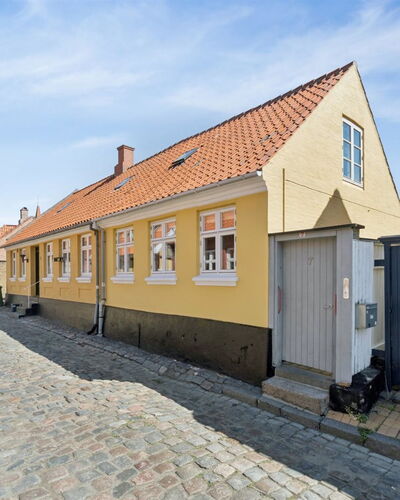 Cedomir - 400M from the Sea