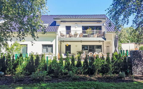 Traumzeit: Zone Résidentielle, Maison, Domicile, Arbuste, Toit, Chalet, Biens, Banlieue, Jardin, Ombre
