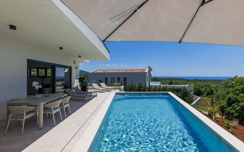 Florinda: Bleu, Piscine, Ombre, Biens, Aménagement Paysager, Recours, Villa, Tuile, Eco Hôtel, Mobilier De Jardin