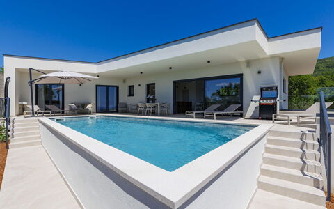 Florinda: Piscine, Composite, Béton, Conception, Villa, Tuile