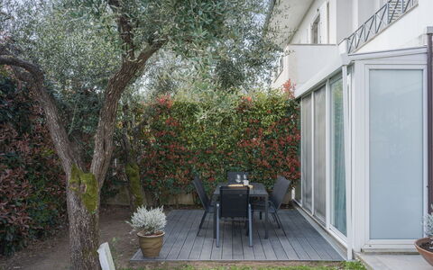Casa a Un Passo dal Mare: Appartement, Design Urbain, Condominium, Béton, Balcon, Daylighting, Plâtre