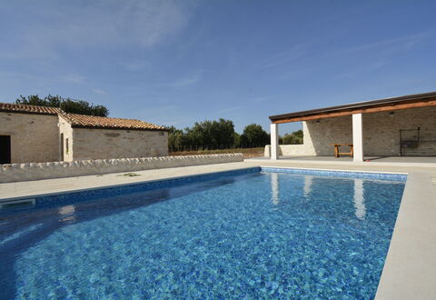 Villa Palmento: Piscine, Composite, Biens, Caractéristique De L'Eau, Tuile, Villa, Hacienda