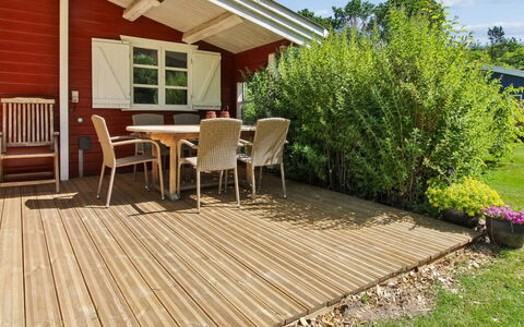 Jalina - 30Km from the Sea: Bois, Mobilier De Jardin, Meubles, Dur, Tache De Bois, Parquet, Plate-Forme, Ombre, Planche