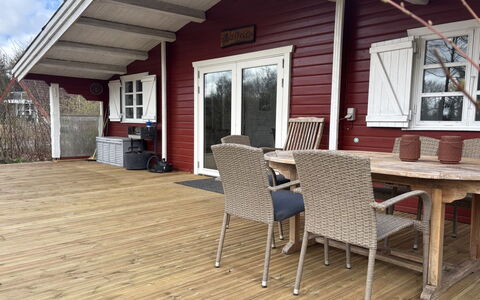 Jalina - 30Km from the Sea: Bois, Meubles, Parquet, Sol, Sol, Dur, Chaise, Porche, Plate-Forme, Tache De Bois